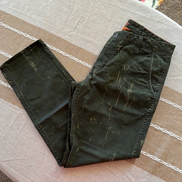 Dockers/Levi Strauss Alpha Green Graffiti Khaki Jeans size 34x32 Slim Tapered - Picture 9 of 16